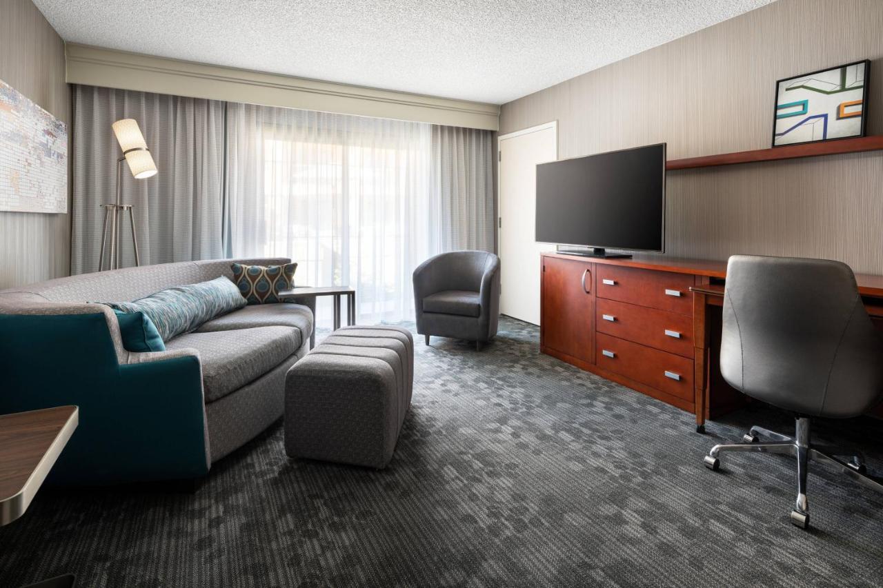 Courtyard San Jose 3*
