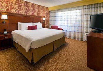 Courtyard San Jose 3*